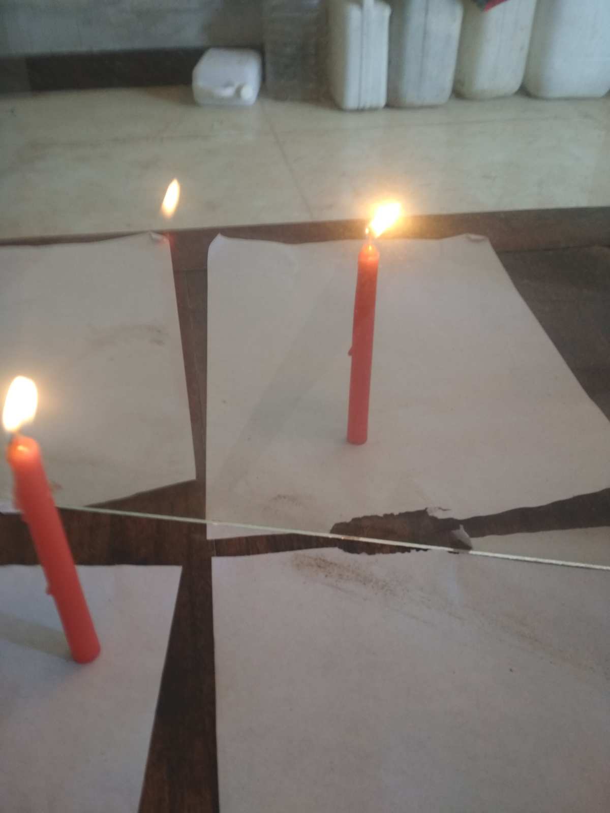 畫平面輪胎圖片_平面鏡成像圖片該如何畫_四年級小學生該畫些什么畫