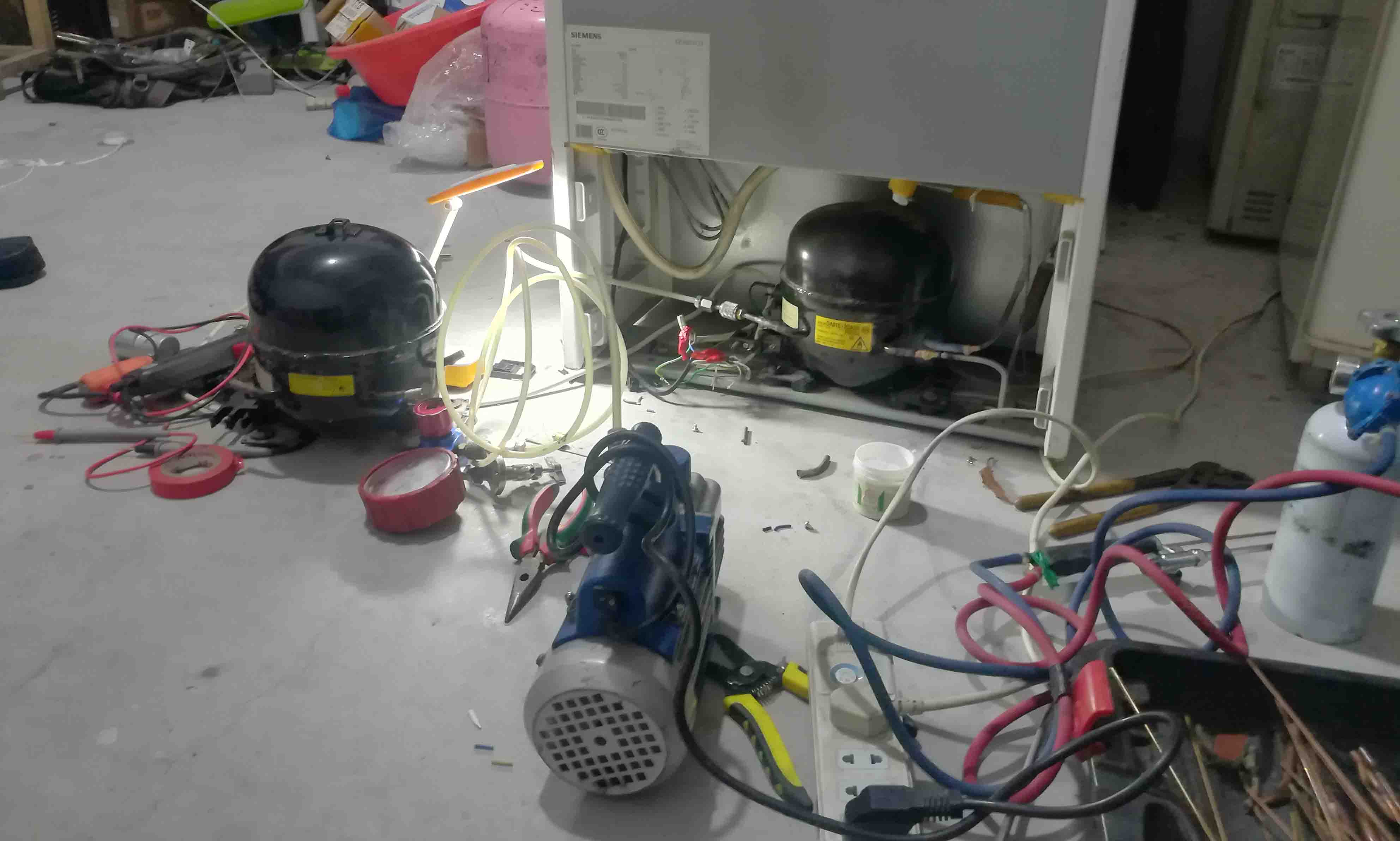 電磁爐電流過(guò)大是什么原因_研究電磁鐵磁性強(qiáng)弱與電流大小的關(guān)系 研究方法_當(dāng)線圈中的電流和匝數(shù)一定時(shí),電磁鐵的磁性強(qiáng)弱
