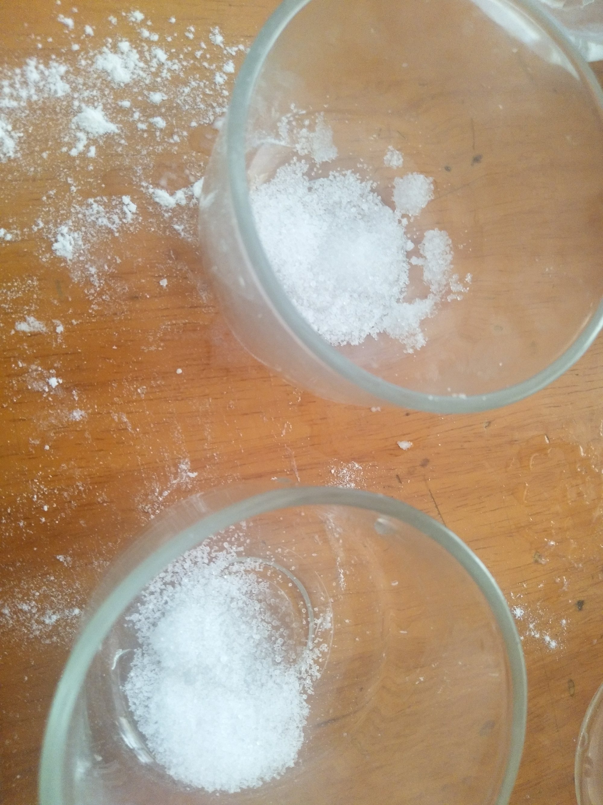 水,酒精,濃鹽水密度比較_鹽水和水的密度哪個大_密度為1200的鹽水