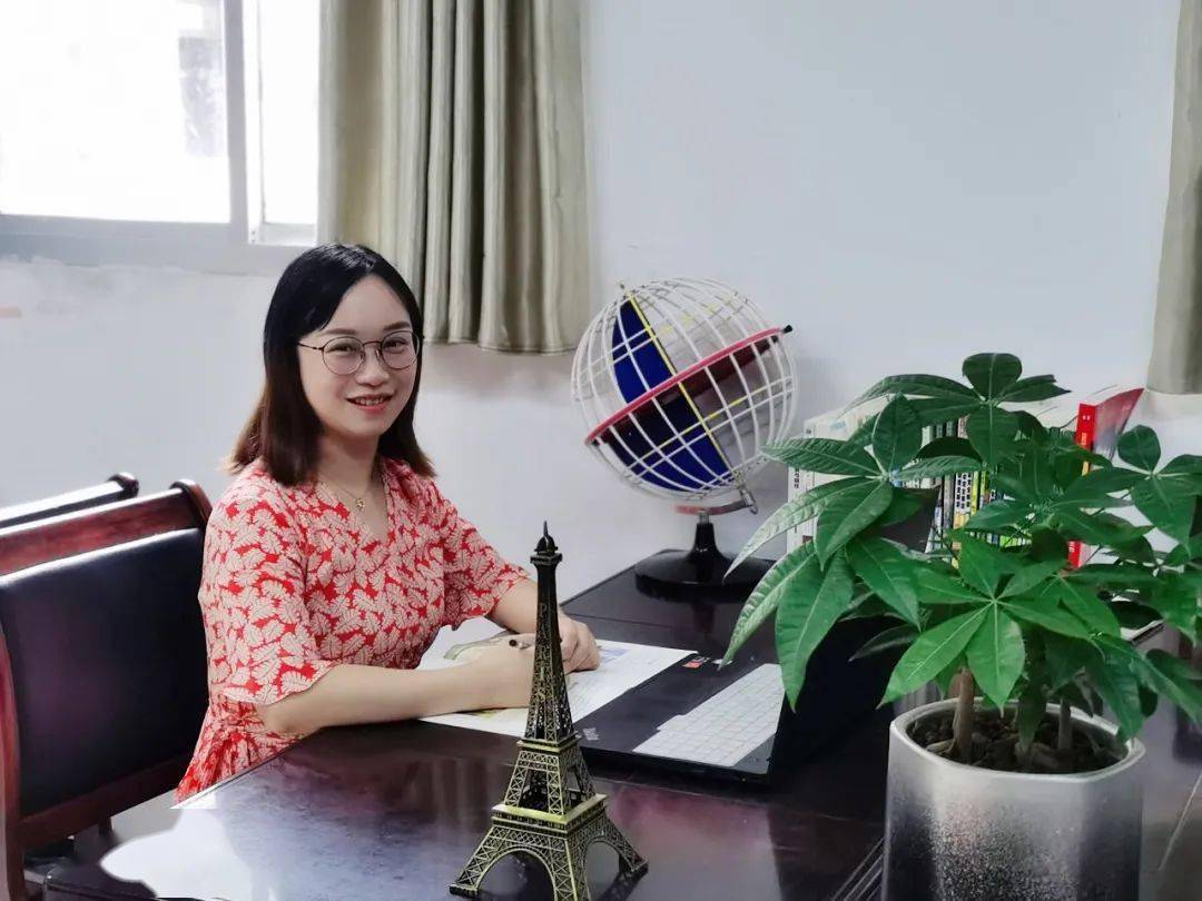 湘潭鳳凰中學招聘_湘潭鳳凰中學論壇_湘潭鳳凰中學為何改中職