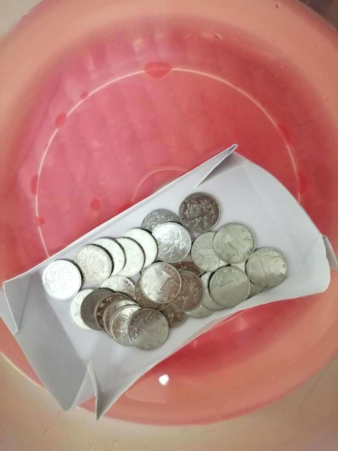 流體壓強與流速的關系原理_流體壓強與流速的關系練習題_流體壓強與流速的關系實驗