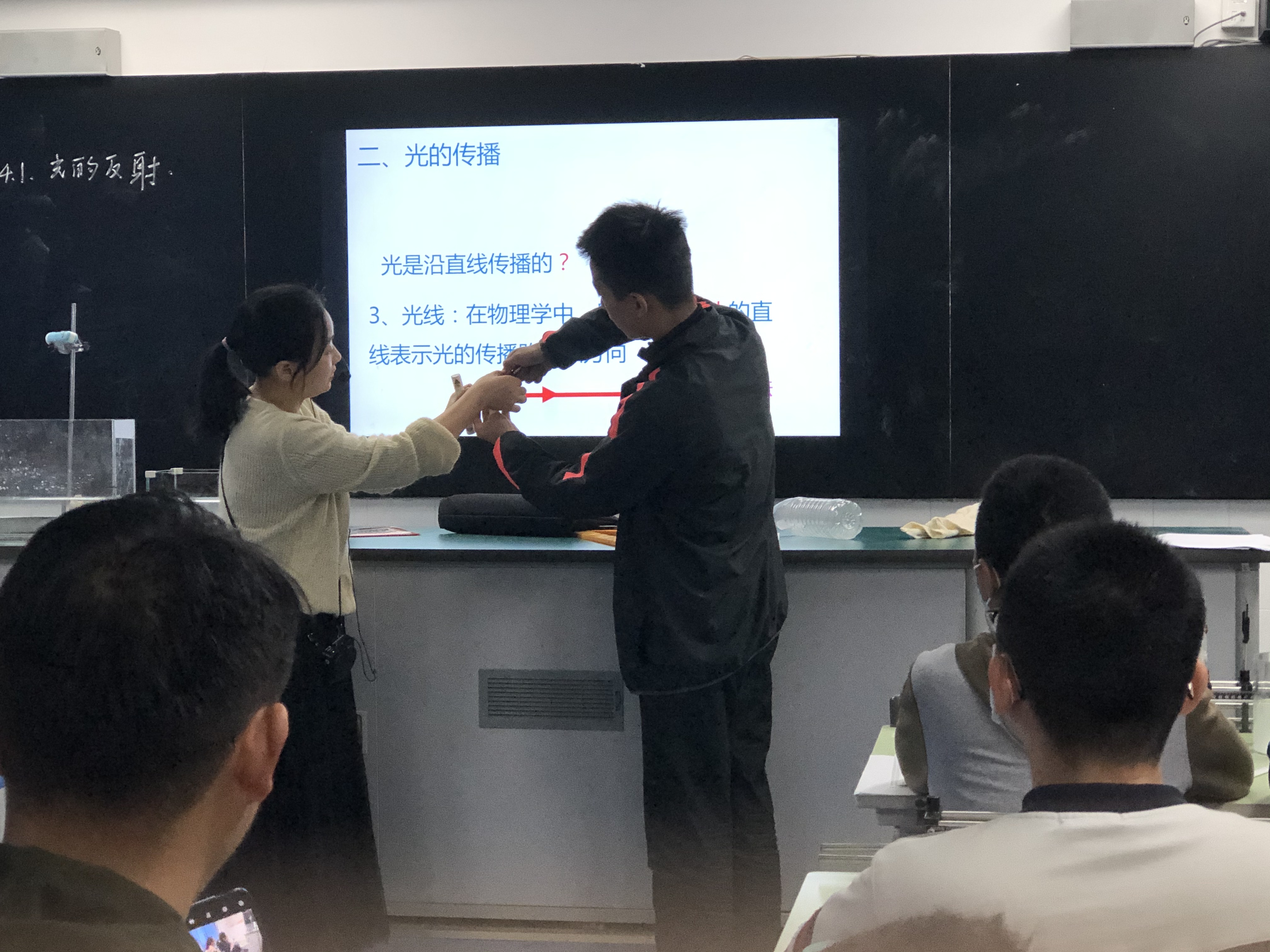 光的直線傳播教學設計表格_直線傳播的定義_直線傳播的實例