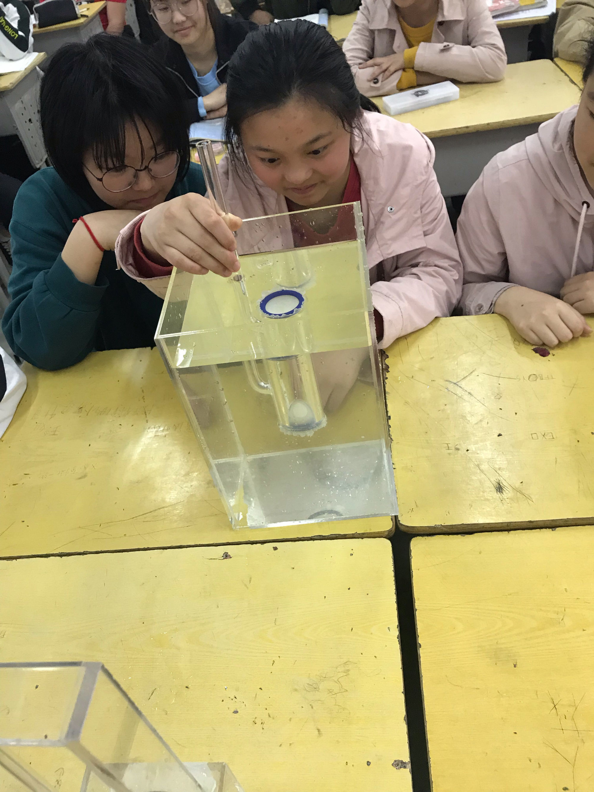 減小液體壓力損失的方法_如何減小液體的阻力_減小液體壓強的方法