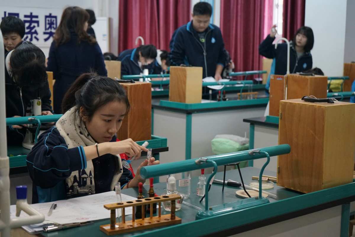 蘭州市中考物理實驗視頻_蘭州中考物理實驗操作視頻_蘭州中考物理化學實驗