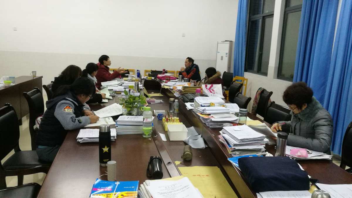 新課標對物理教學的要求_新課標物理教案_新課標下的物理教學問題與思考