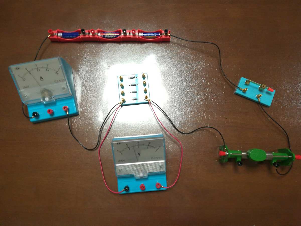 電阻的測量聽課評語_初中物理電阻的測量評課_電阻的測量 評課