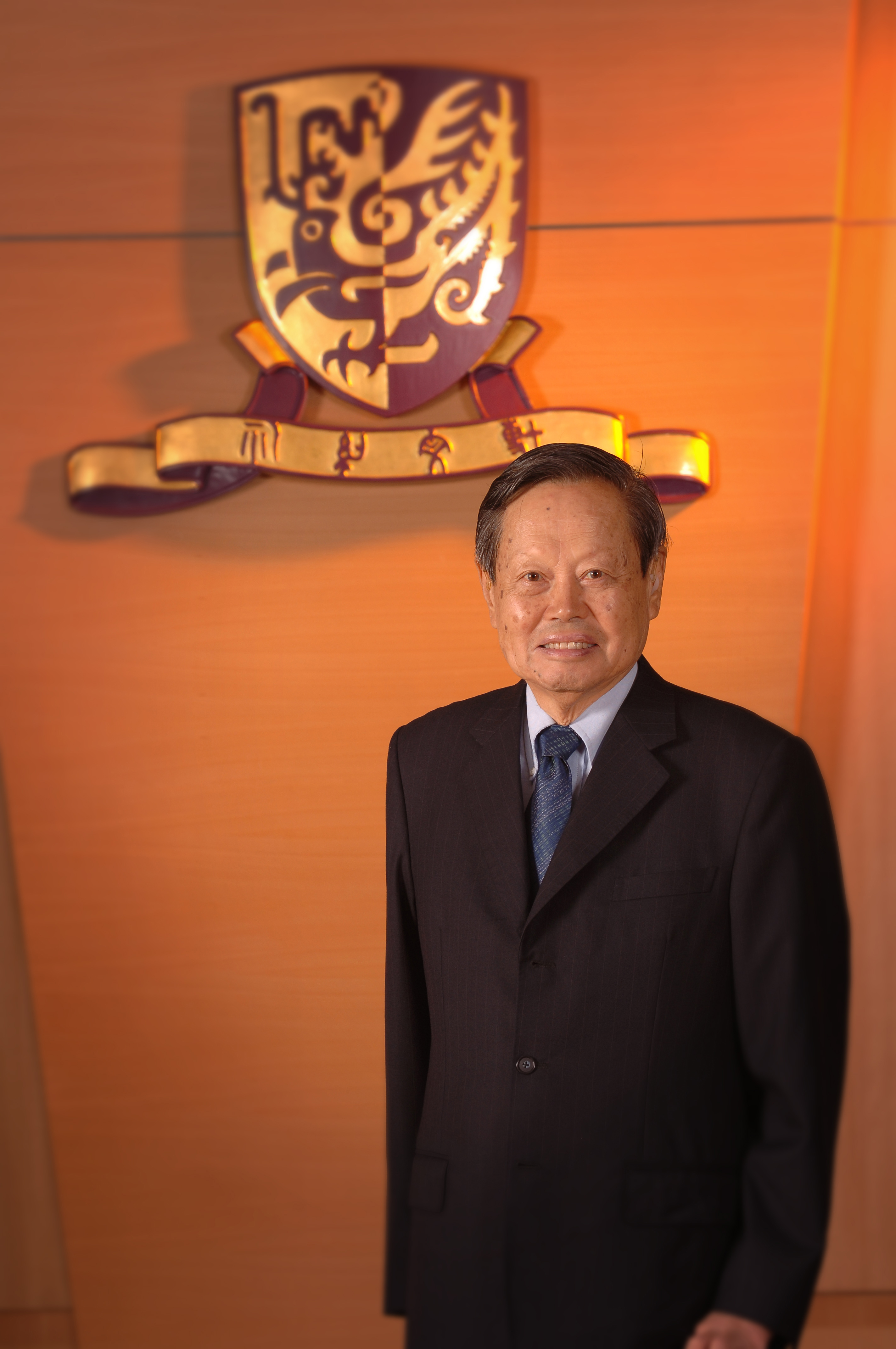 物理學全才楊振寧的故事_物理學家楊振寧神學_中國物理學家楊振寧的故事