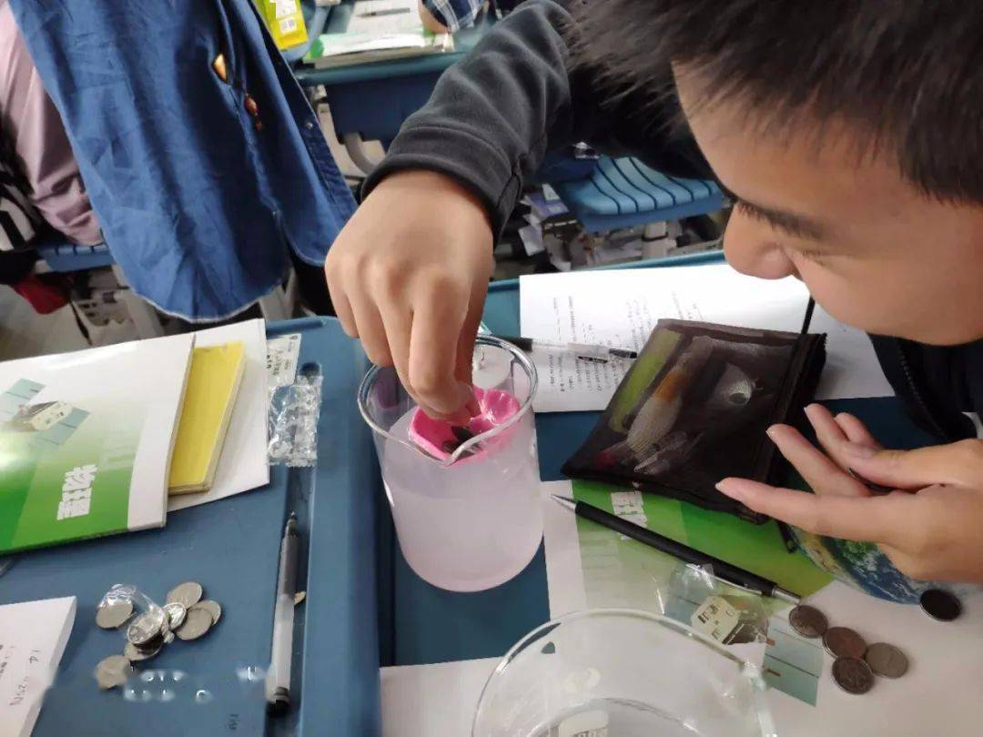 液體壓強趣味實驗_液體壓強的有趣實驗_液體壓強實驗探究題及答案