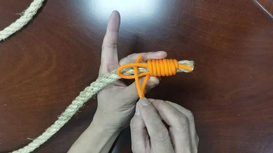 彈力繩手串收尾打結視頻教程_彈力繩手串收尾打結_手串彈力繩收尾打死扣圖解