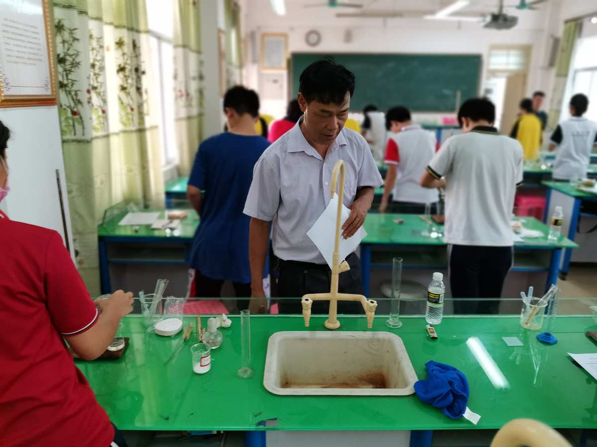 四川初中物理實驗視頻_初中物理實驗操作視頻樂山版_樂山初中物理教材