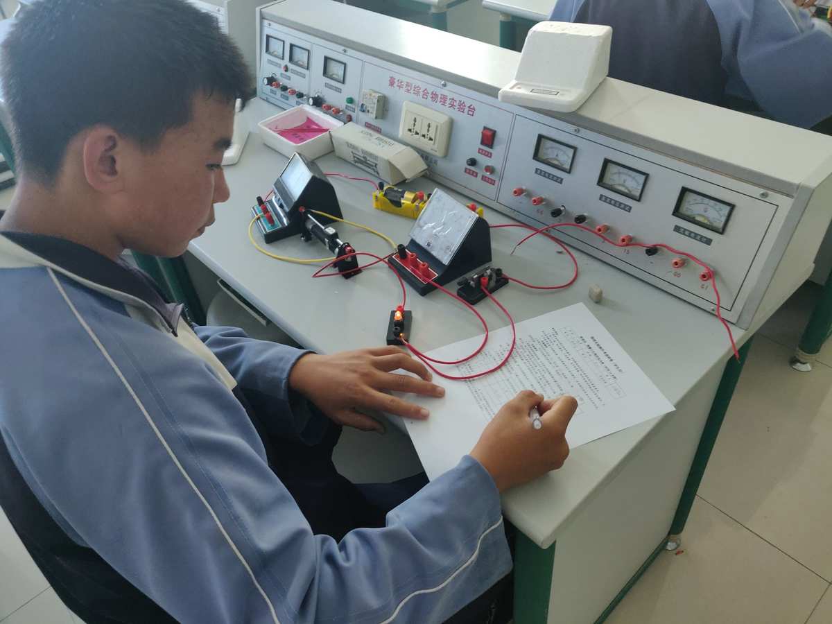 等效電源法小燈泡功率_交流電三廂電電壓測(cè)法_拆電壓表測(cè)小燈泡電功率