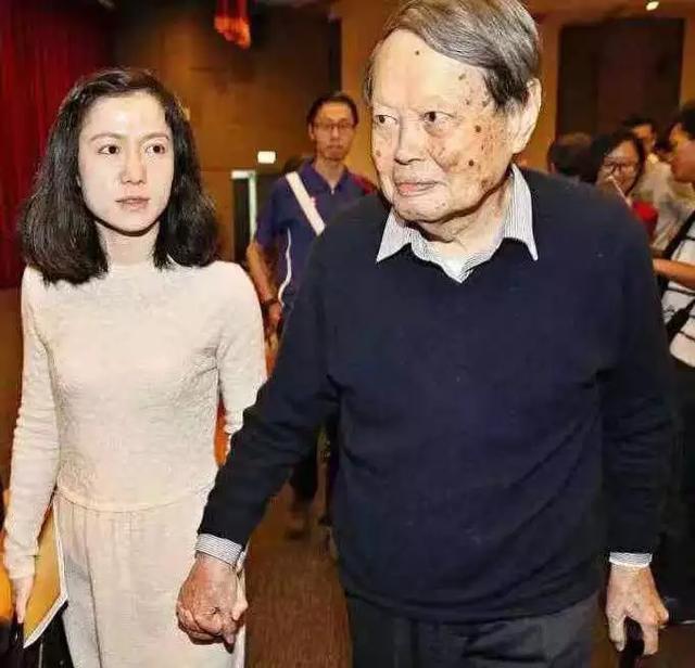 楊振寧死后財產(chǎn)_楊振寧有多少財產(chǎn)_楊振寧有多錢