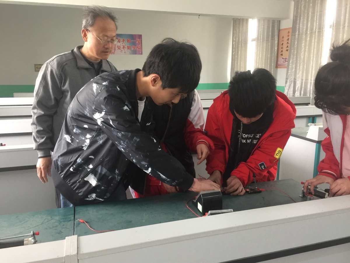初中物理實驗探究專題_初中物理實驗七個探究步驟_探究專題物理初中實驗題及答案