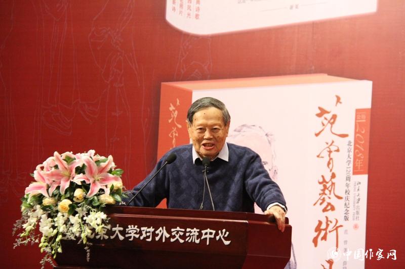 楊振寧物理學家百人合照_物理學家楊振寧簡介_物理學家楊振寧的學生有哪些