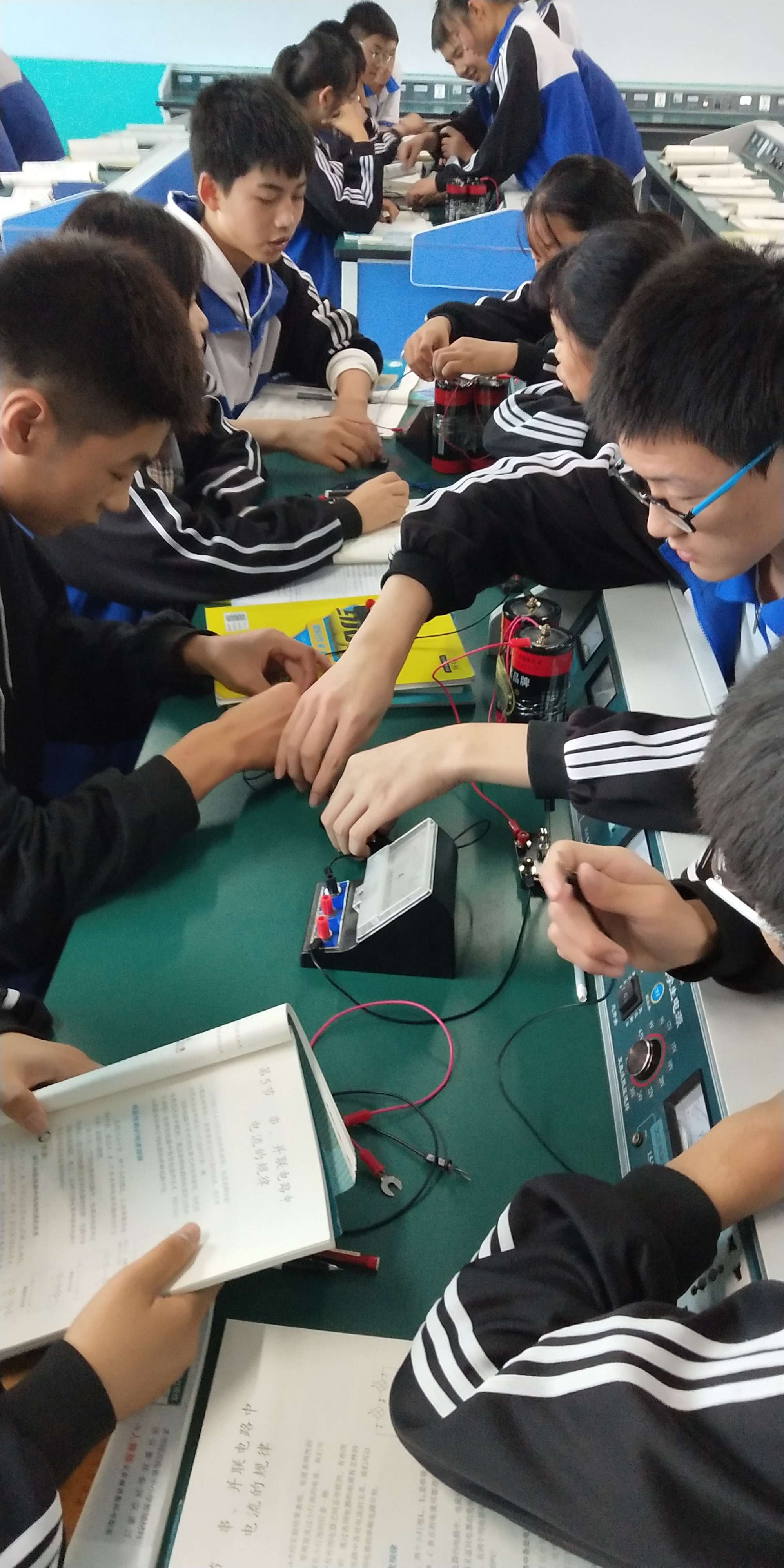 串聯并聯絲區別電阻和電阻_電阻絲串聯和并聯的區別_串聯和并聯的區別電阻