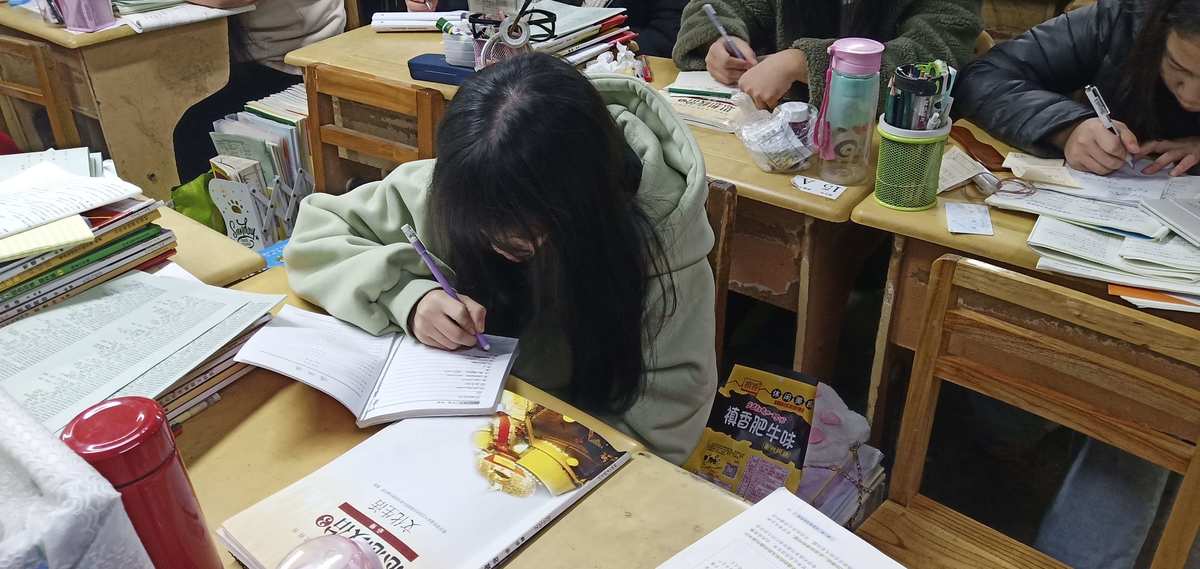 初中物理電學綜合題匯編_初中物理中考電學綜合題_匯編物理初中題綜合電學答案