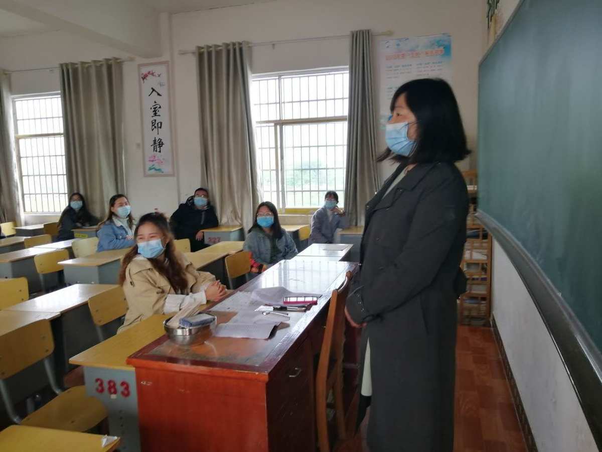 用英語講物理課_物理課英文怎么說_物理英文課說課稿模板