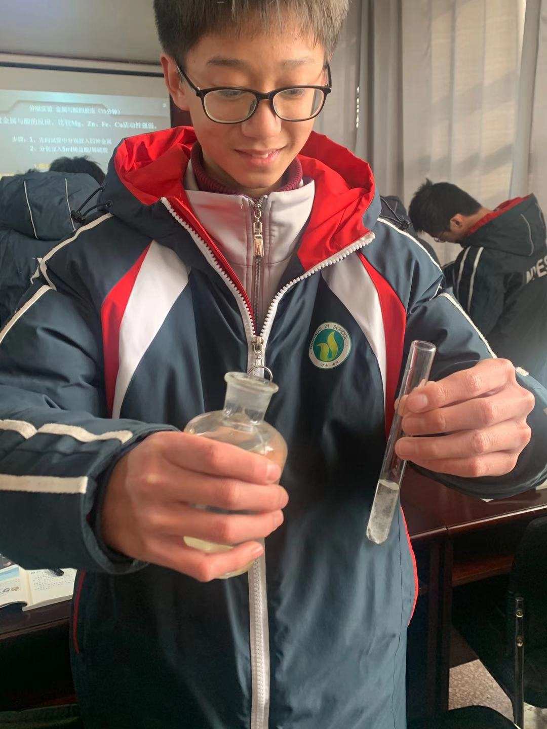 探究酸的某些化學性質實驗視頻_探究酸的化學性質實驗視頻_探究酸的化學性質實驗報告