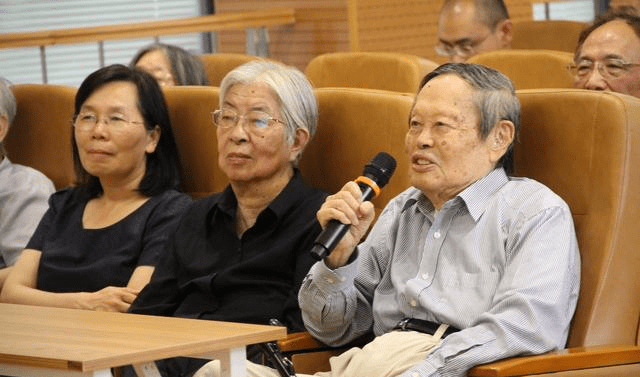 楊振寧每月掙多少錢_楊振寧年收入多少_楊振寧月薪多少