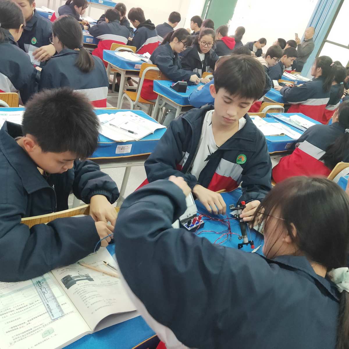 初中物理教學(xué)案例_初中物理教學(xué)案例分析100例_初中物理教學(xué)案例怎么寫