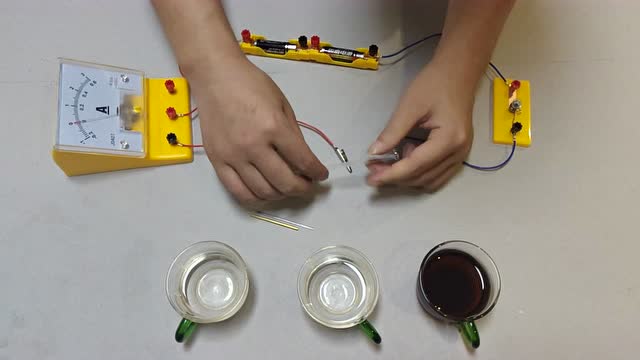 初三物理輔導視頻電路和電流_初三物理課程教學視頻電流和電路_初三物理電流講解視頻播放