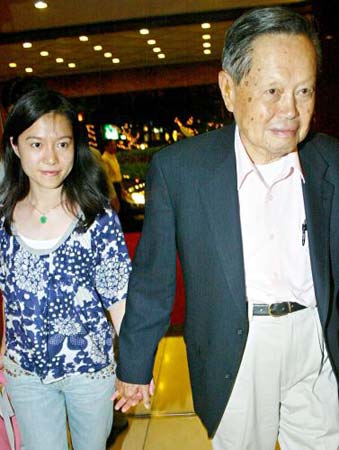 楊振寧同學兩彈一星_楊振寧同學_楊振寧同學核物理學家