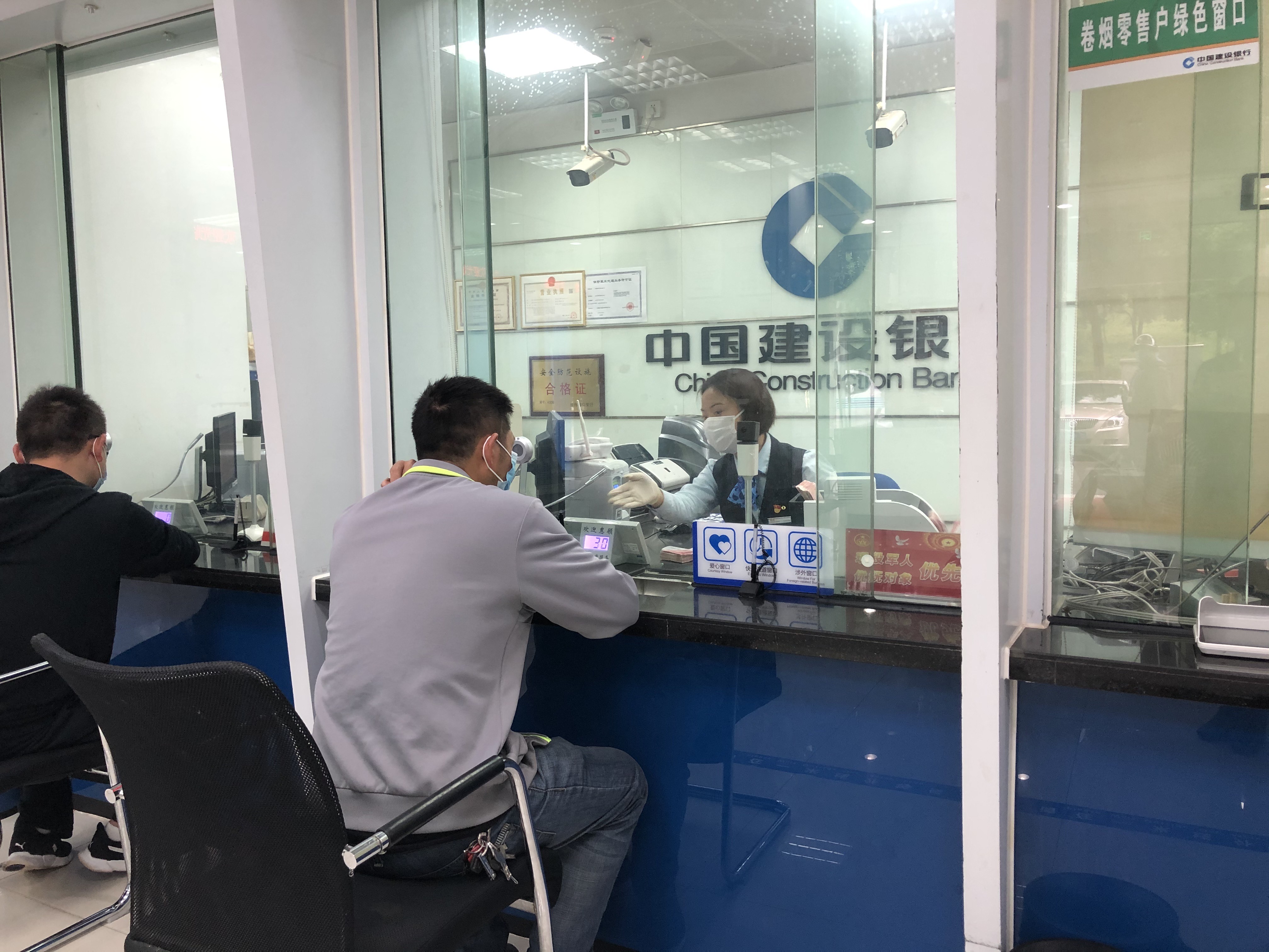 清華大學(xué)物理系介紹_清華物理系大學(xué)介紹圖片_清華物理系大學(xué)介紹ppt