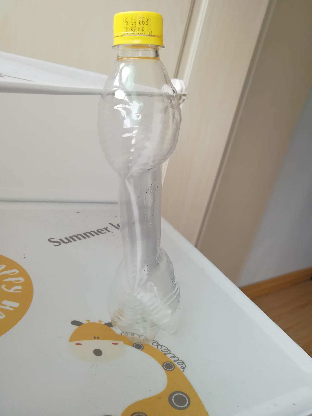 證明大氣壓強存在的小實驗_實驗證明大氣壓強的存在_證明大氣壓強存在的實驗報告