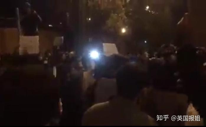 物理學家被刺殺