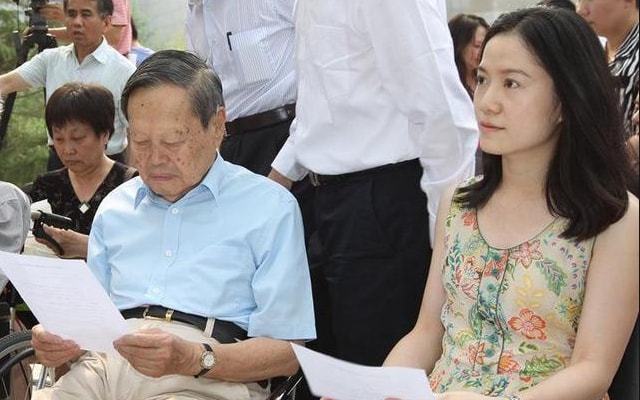 物理學家爺孫戀