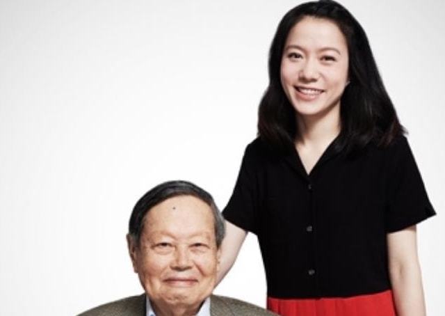 物理學家爺孫戀