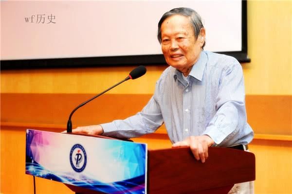 物理學家爺孫戀