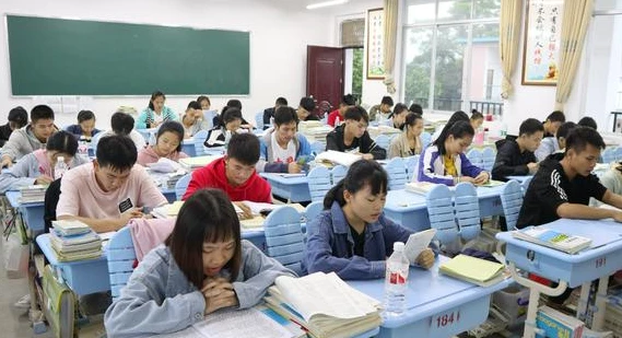 2023高考復讀政策