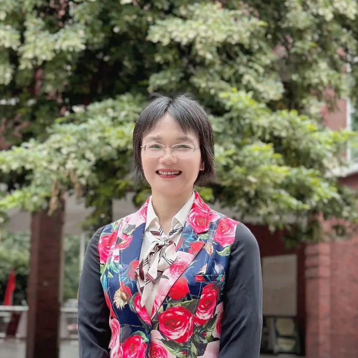高中物理老師簡介