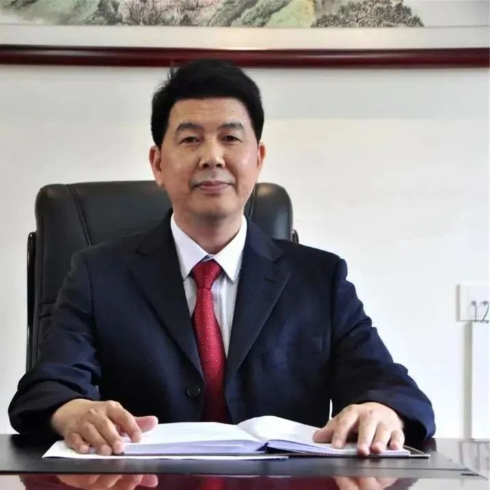 高中物理老師簡介