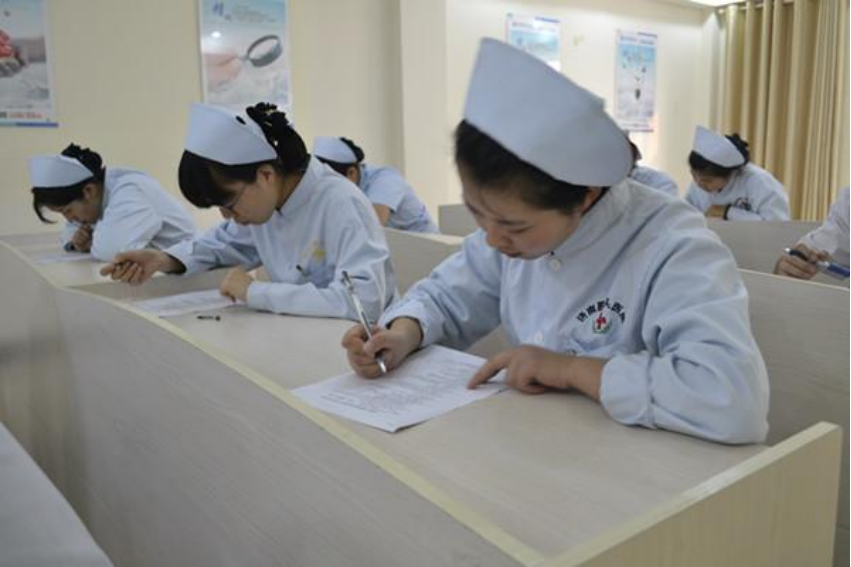 2024年護師考試報名時間