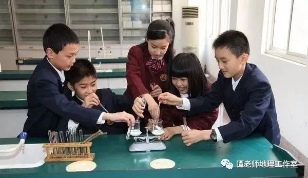 高中物理地理化學哪個難