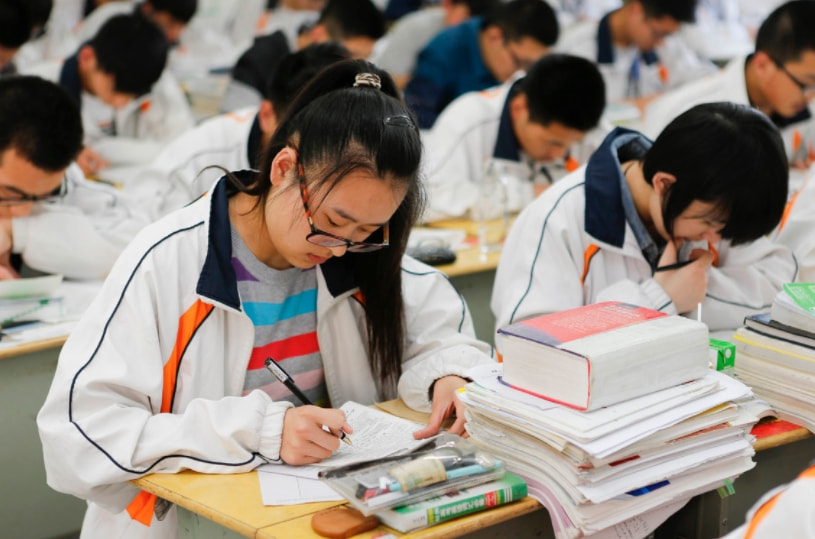高中物理地理哪個更難教