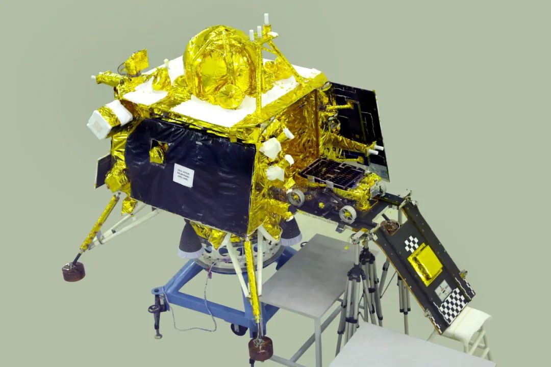 同步衛星距地高度