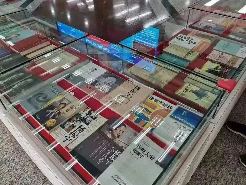 楊振寧的故事