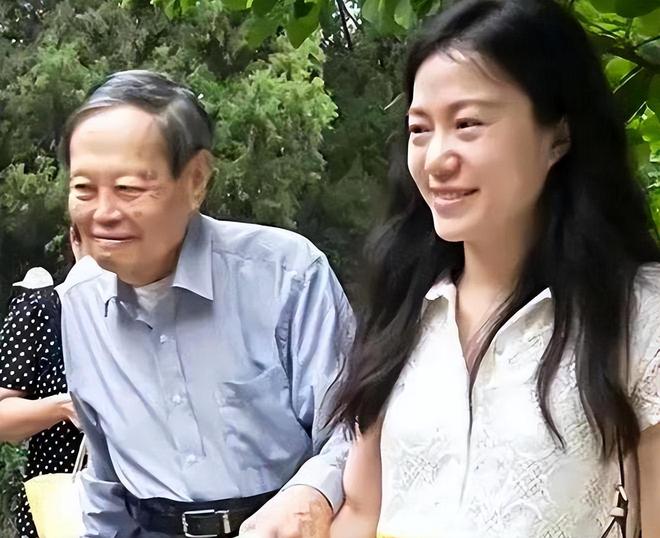 楊振寧是否已去世