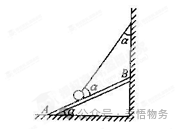 跳傘運動員做低空跳傘表演他從224