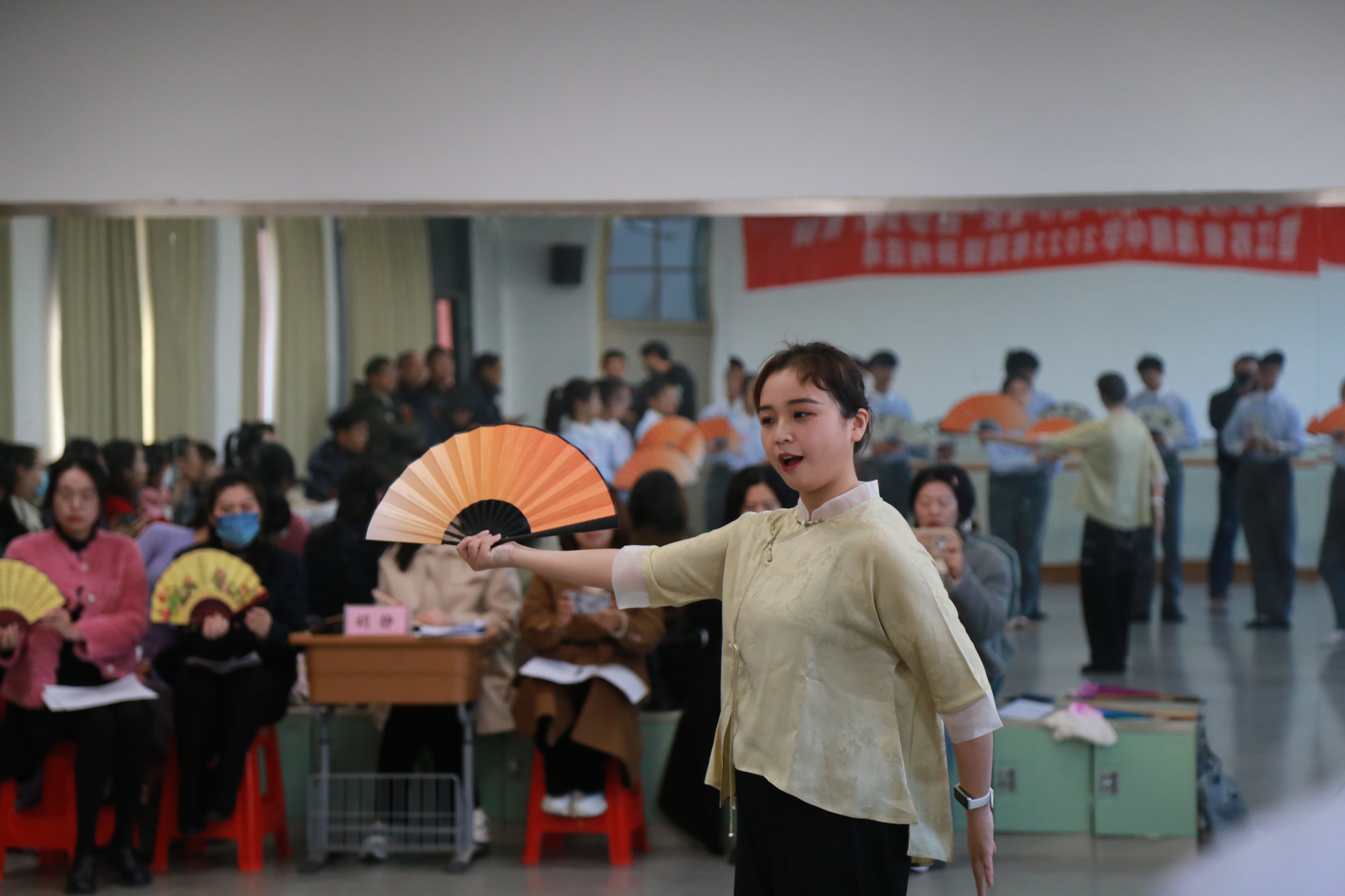 梁豐初中物理老師