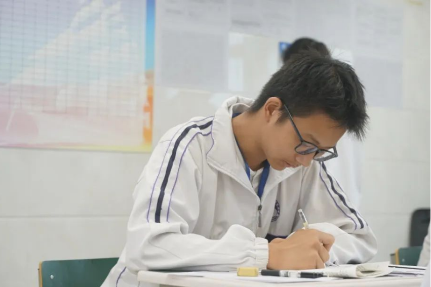 33全國中學生物理競賽