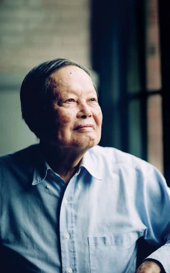 百歲壽辰的楊振寧：華人科學界的璀璨之星