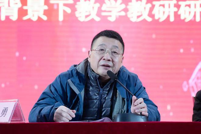 高中物理摩擦力課件背景圖