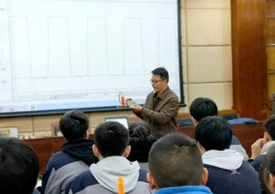 高中物理必修二第一章試題