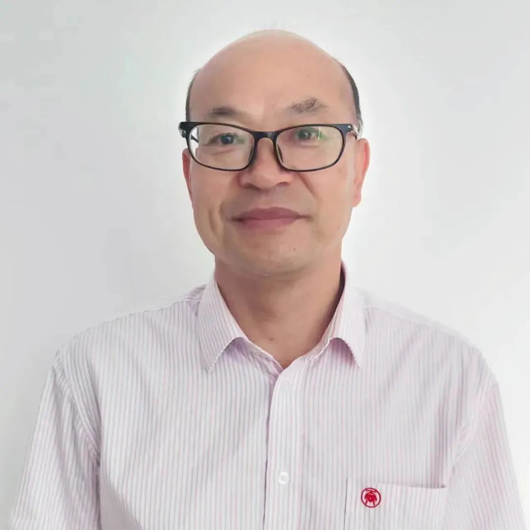 三峽藝術高中物理