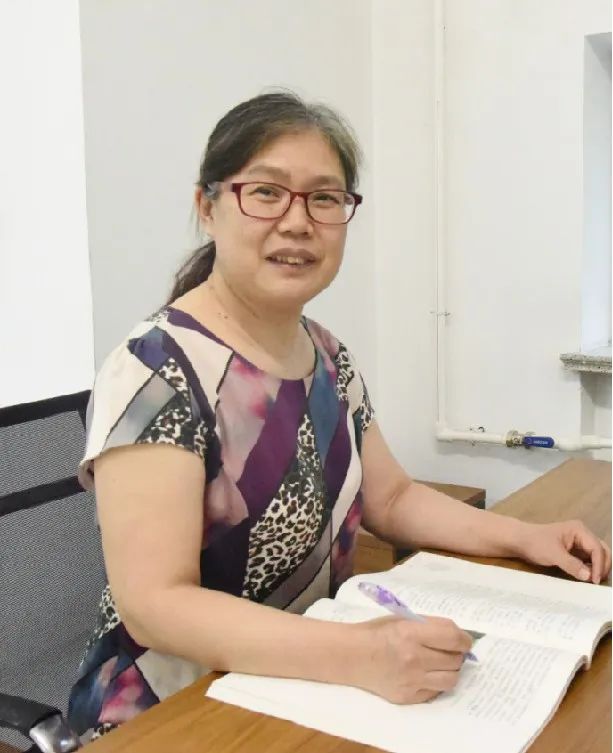 三峽藝術高中物理