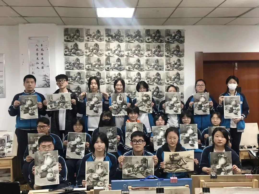 三峽藝術高中物理